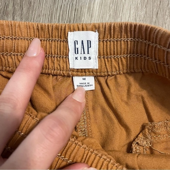 Kid's Gap Mustard Yellow Cargo Style Jogger Pants - Picture 6 of 7